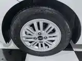 Фото 8 - Kia Pegas