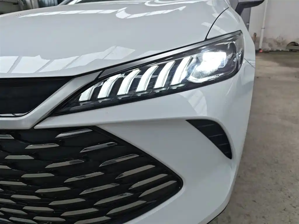 BYD Qin PLUS 2026 DM-i Smart Edition 128KM Progressive фото 24