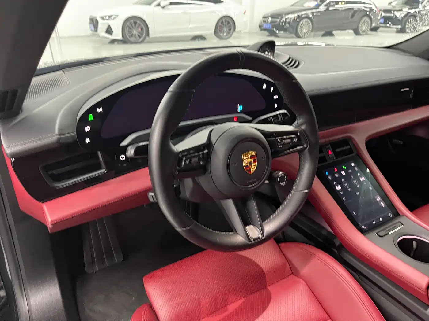 Porsche Taycan 2020 Taycan фото 6