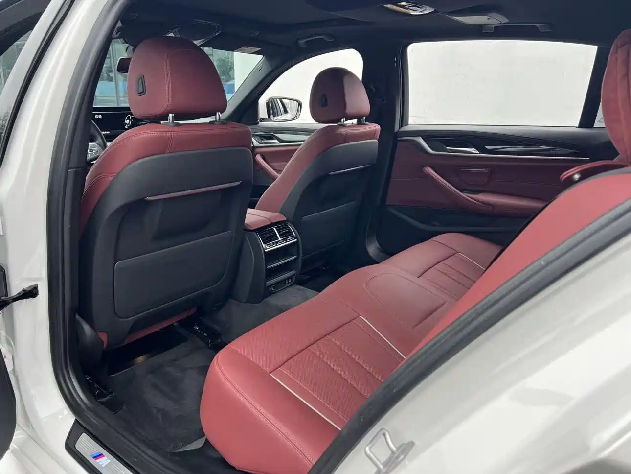 BMW 5 Series 2022 Model Second Facelift 525Li M Sport Package фото 6