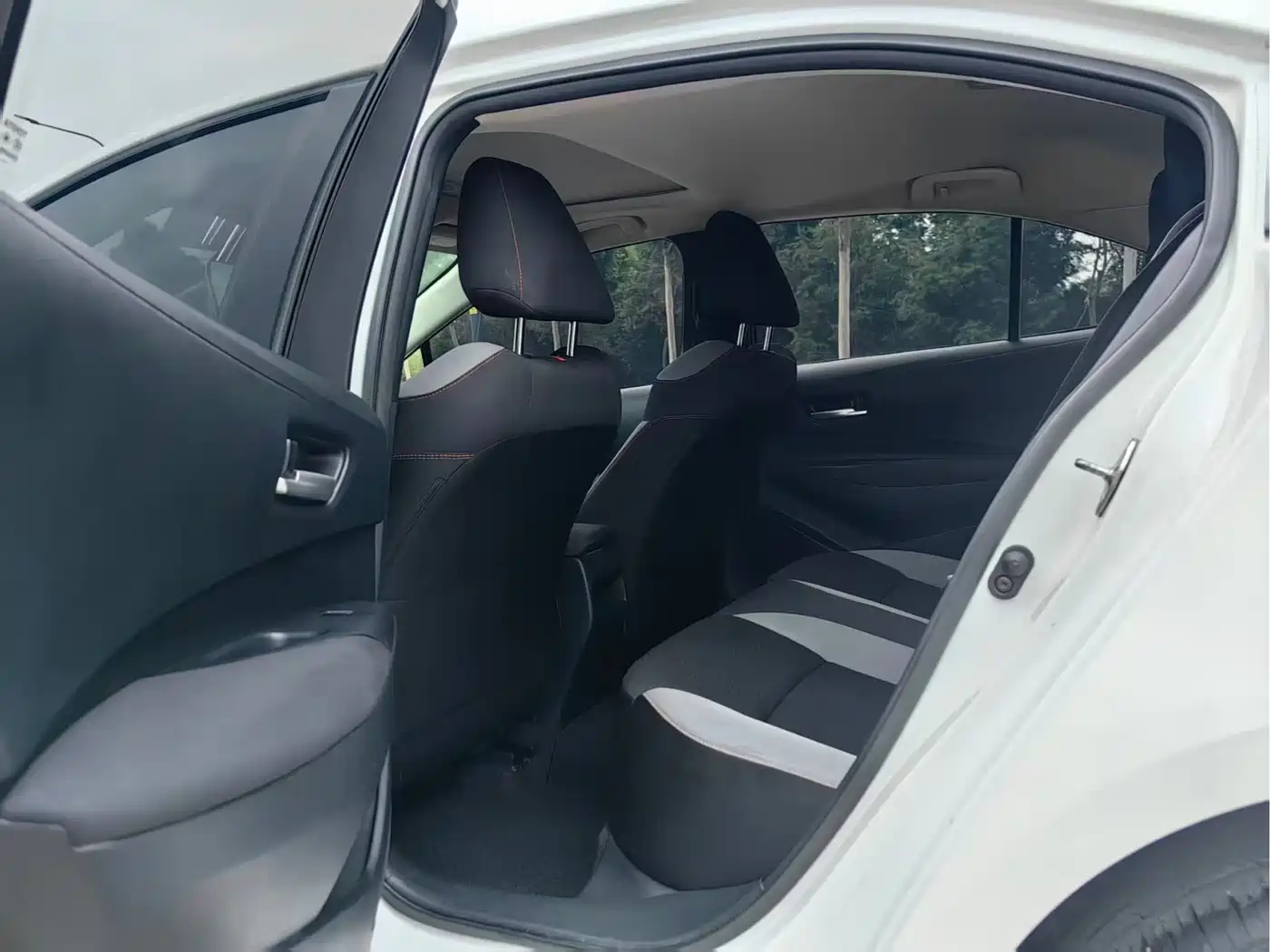 Toyota Corolla 2023 1.2T Pioneer Edition фото 6
