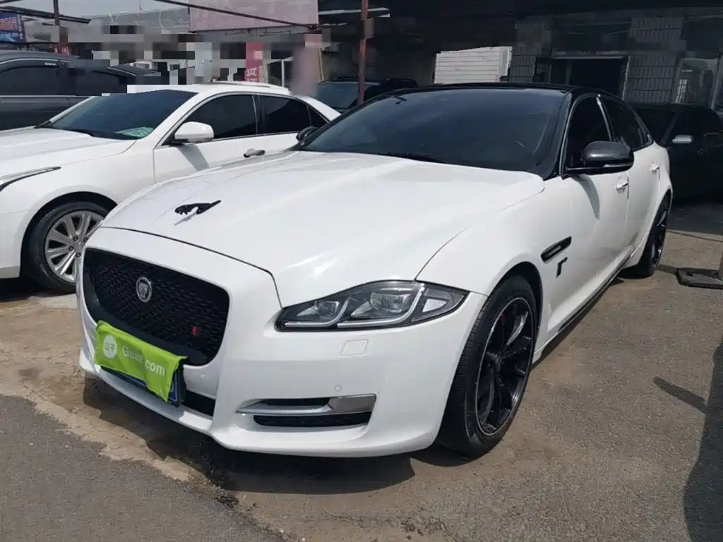 JAGUAR XJ