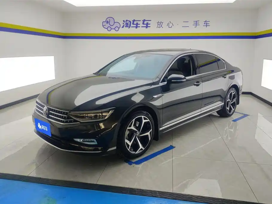 Volkswagen Magotan 2023 Model 2 Million Commemorative Edition 330TSI DSG Luxury