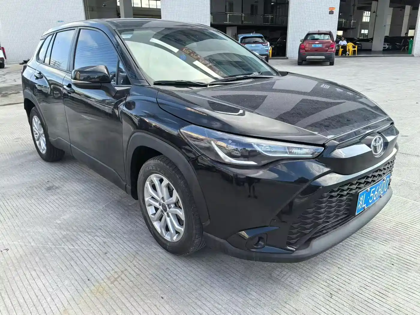 Toyota Frontlander 2023 2.0L CVT Luxury Edition фото 3