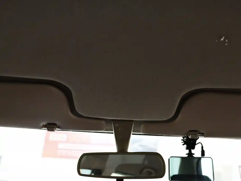 BYD F3 2012 Energy-saving Edition 1.5L Manual Comfort фото 25