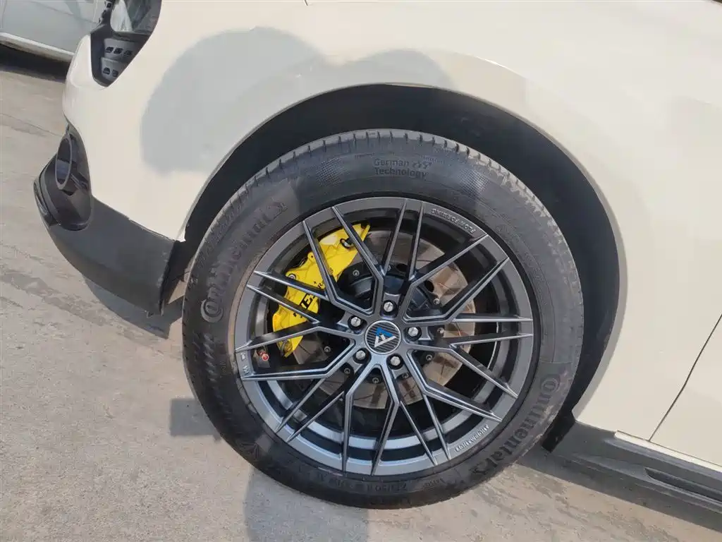 Lynk & Co 02 2018 1.5T DCT 2WD Power Pro Edition China V фото 23
