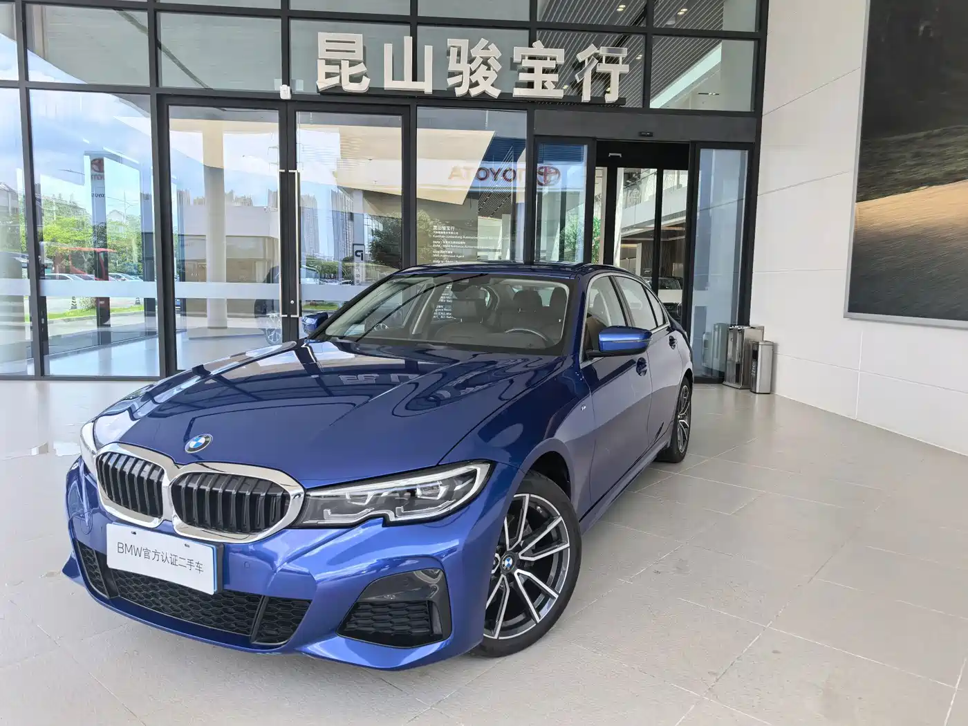 BMW 3 Series 2022 325Li M Sport Package