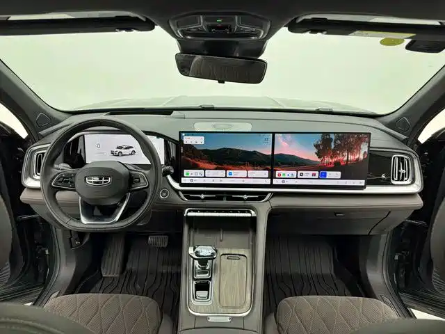 Фото 3 - Geely Monjaro