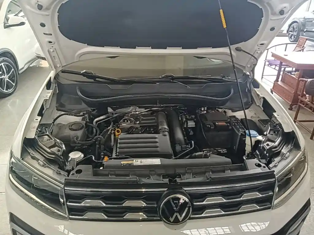 VOLKSWAGEN TU KAI