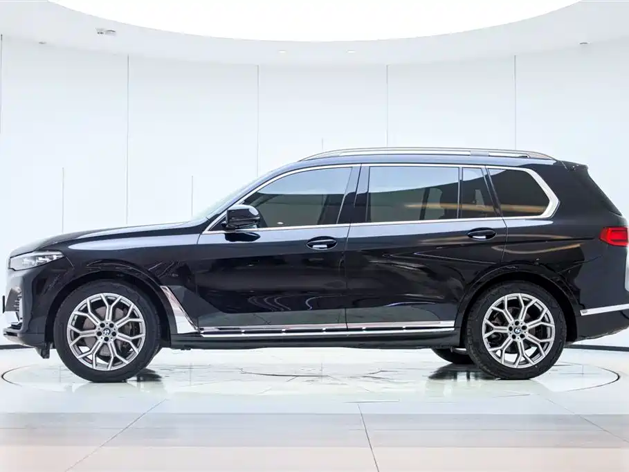 BMW X7 2022 xDrive40i Leading Luxury Package фото 3