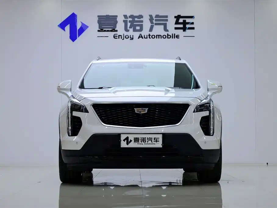 Фото 3 - Cadillac XT4