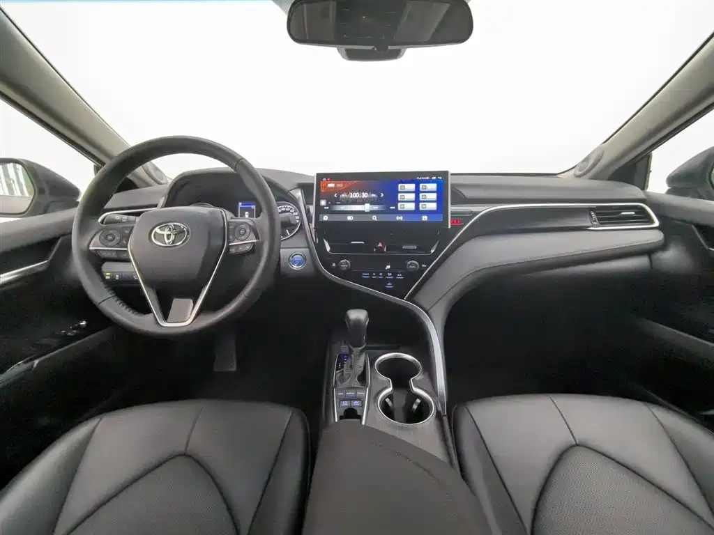 Toyota Camry 2021 Hybrid 2.5HGVP Leading Edition фото 5