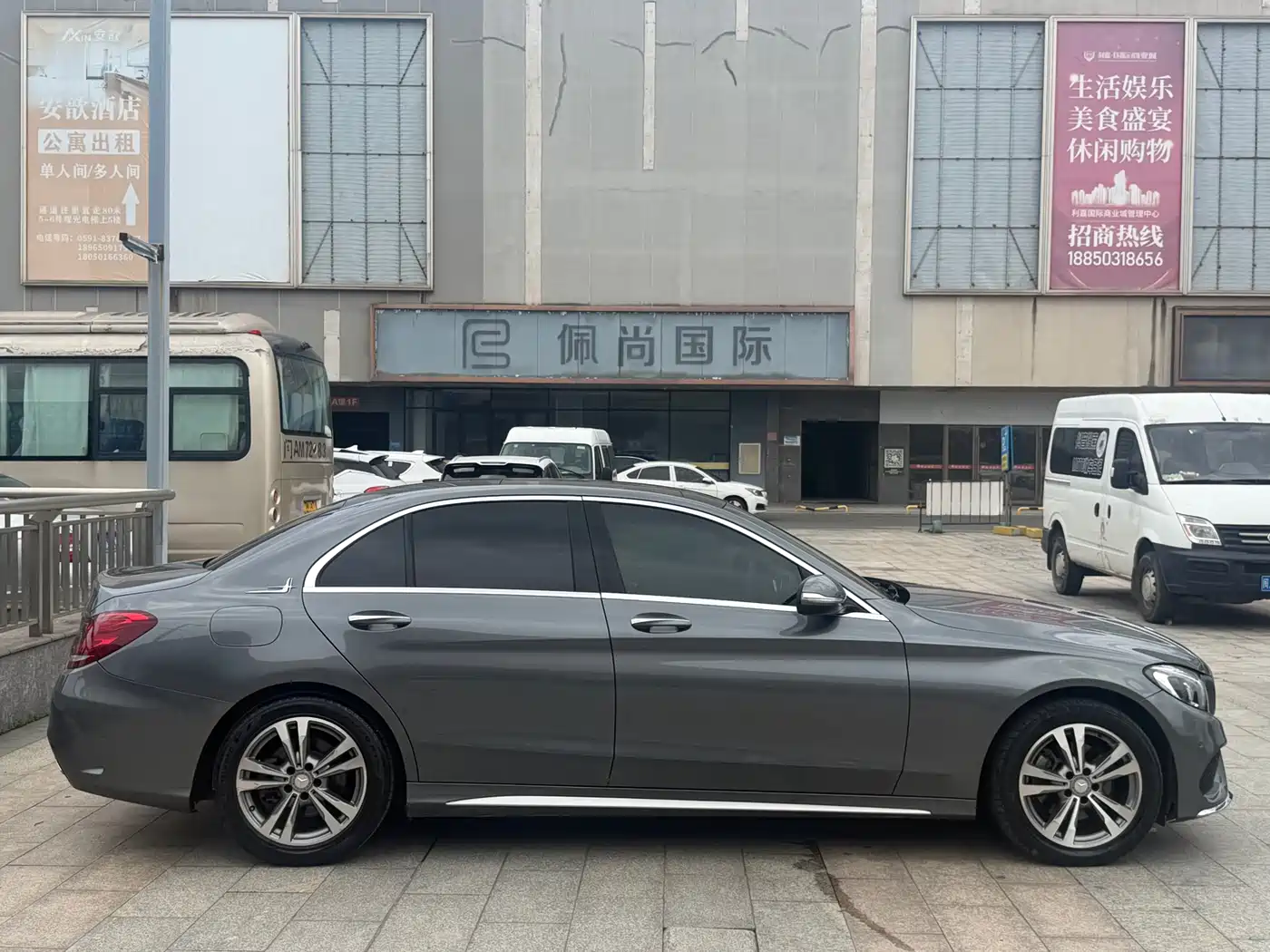Mercedes-Benz C-Class 2017 C 200 L Sport фото 21