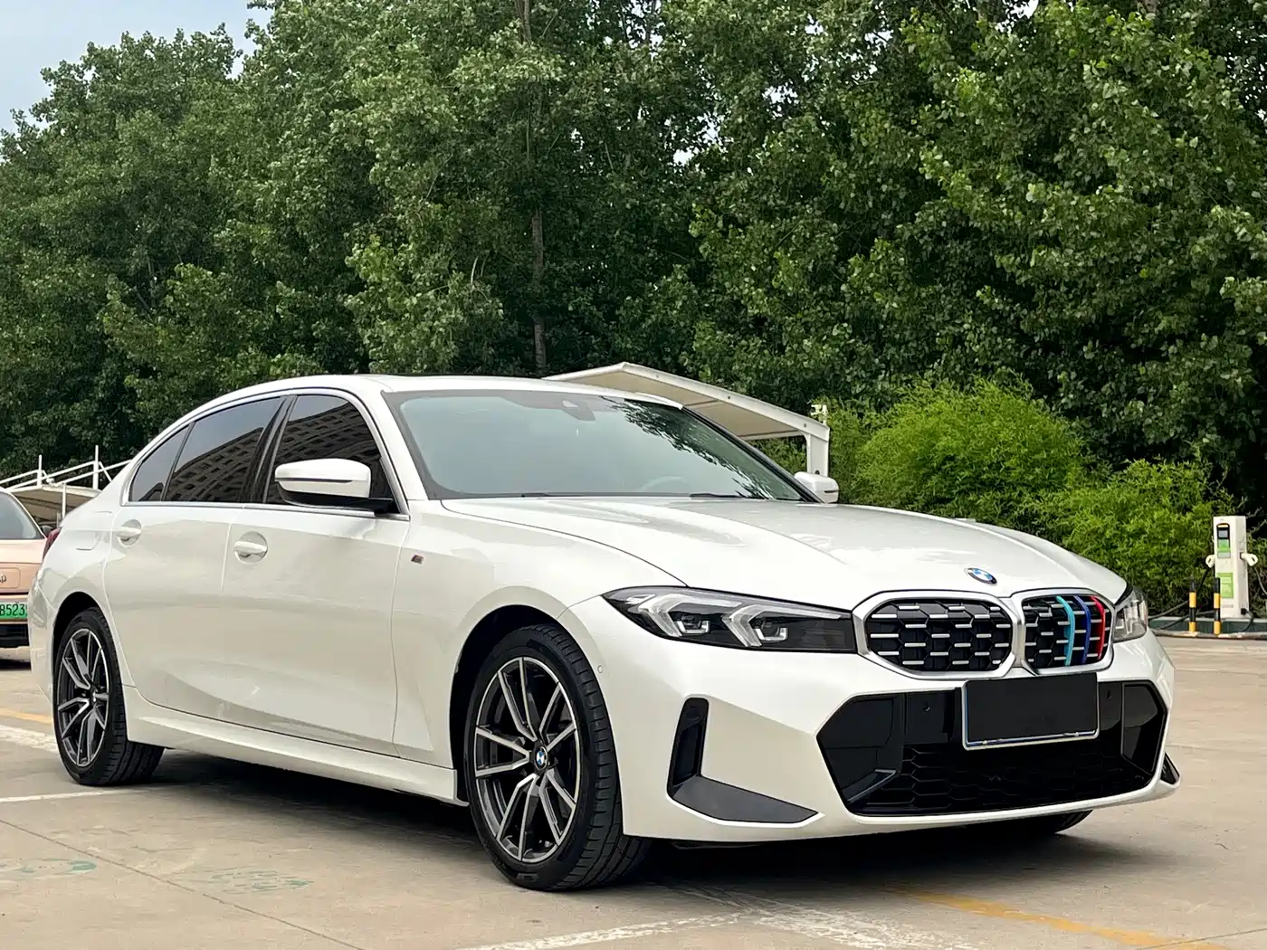 BMW 3 Series 2023 325Li M Sport Package фото 3