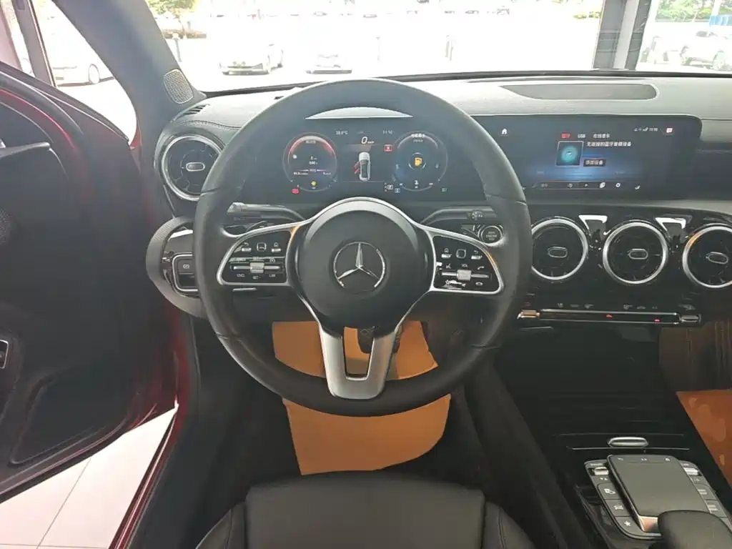 MERCEDES-BENZ CLASS A