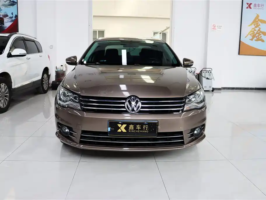 Volkswagen Bora 2014 1.6L Automatic Comfort Edition фото 2