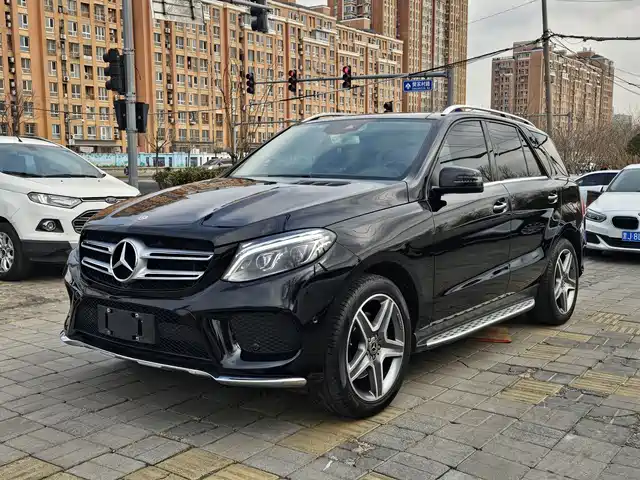 MERCEDES-BENZ GLE