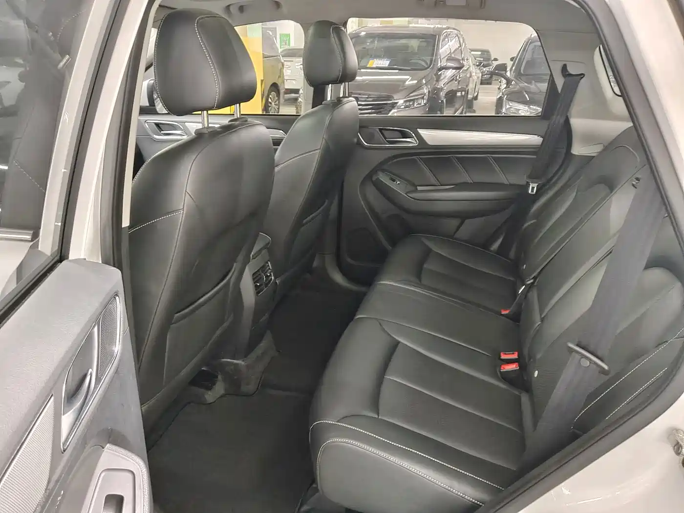 Roewe RX5 2016 2016 20T 2WD Automatic Internet Smart Edition