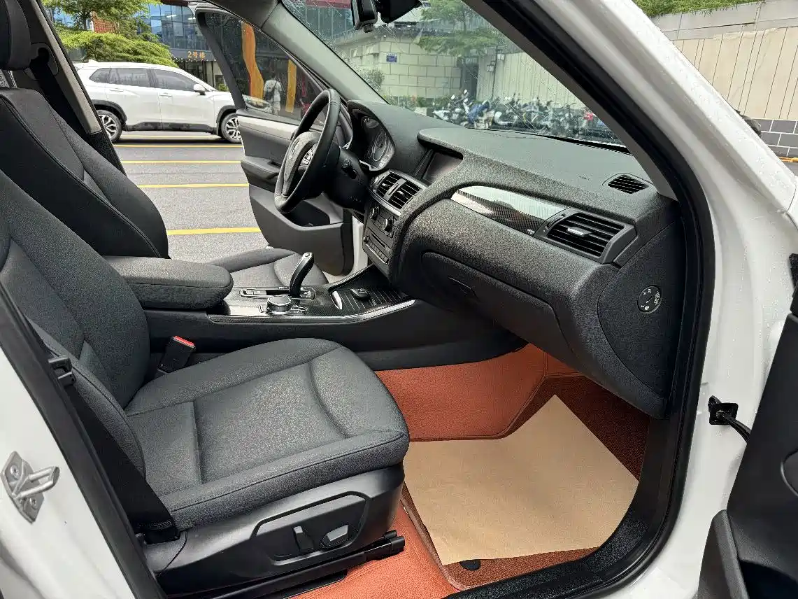 BMW X3 (Import) 2017 2016 sDrive20i