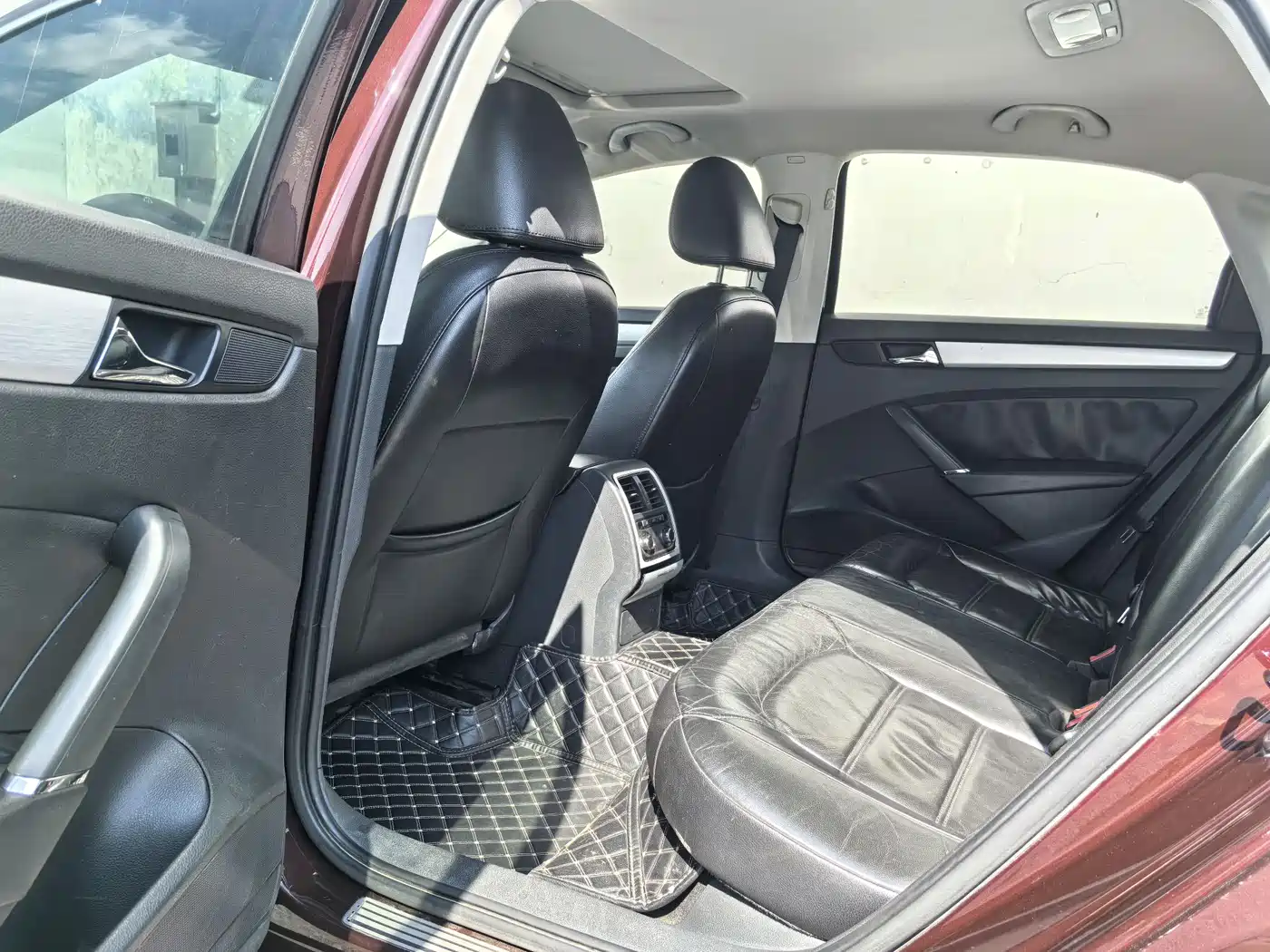 Volkswagen Passat 2013 1.8TSI DSG Zunrong фото 6