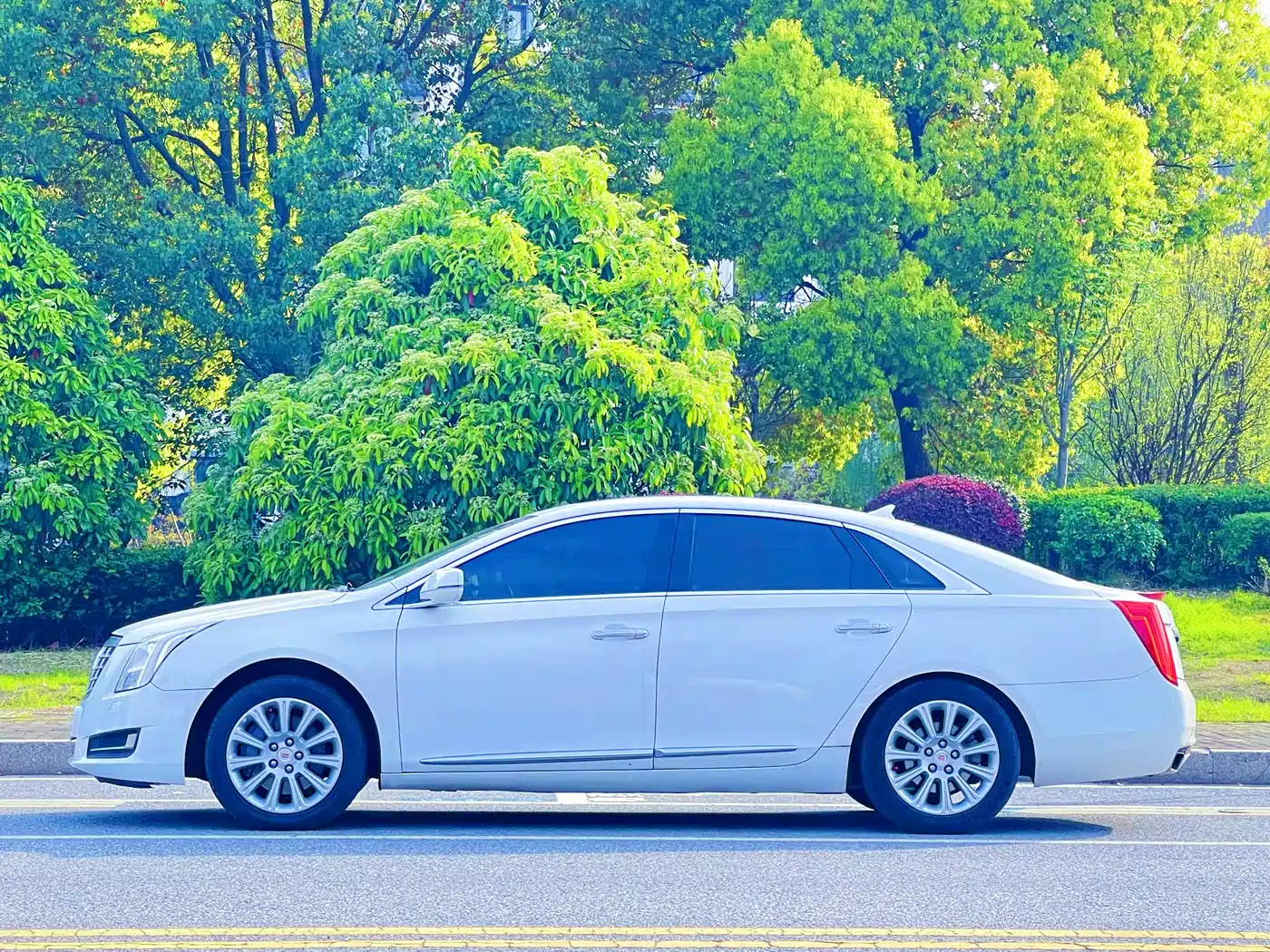Cadillac XTS 2013 28T Luxury фото 10