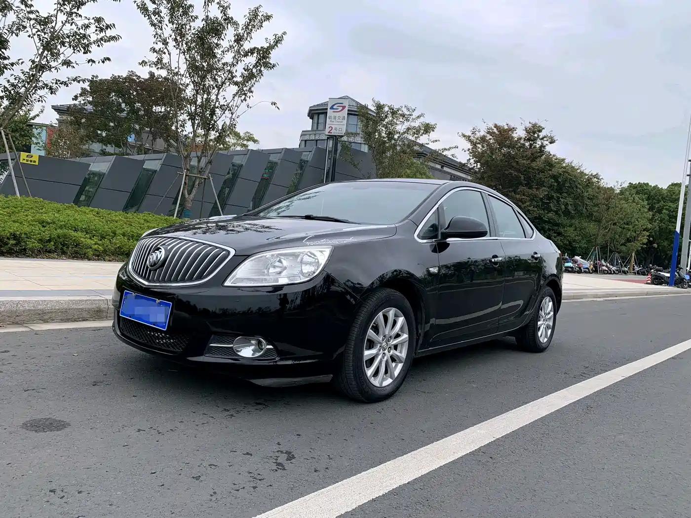 Фото 1 - Buick Excelle