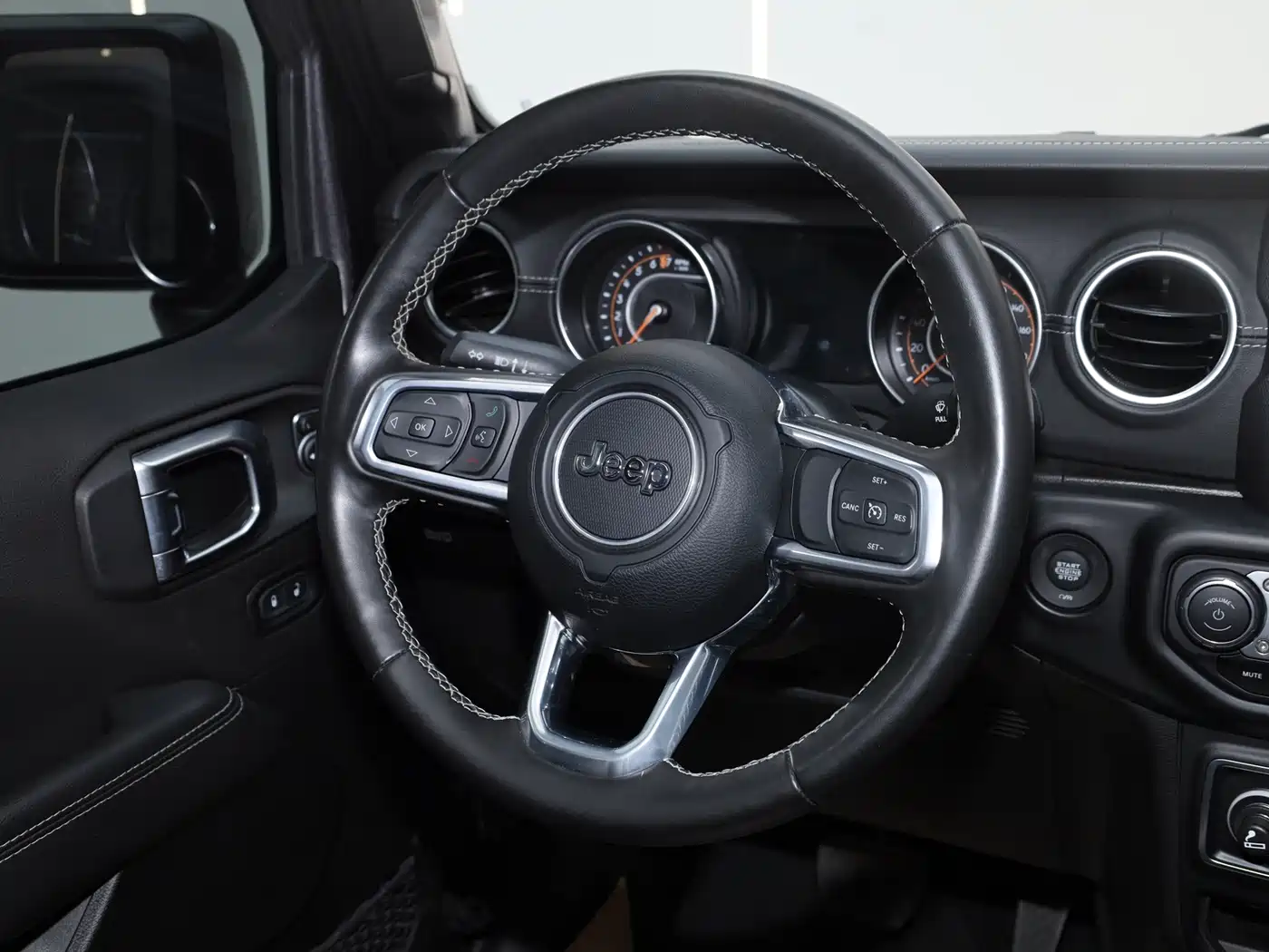  Jeep Gladiator 2022 3.6L Pioneer Edition 21