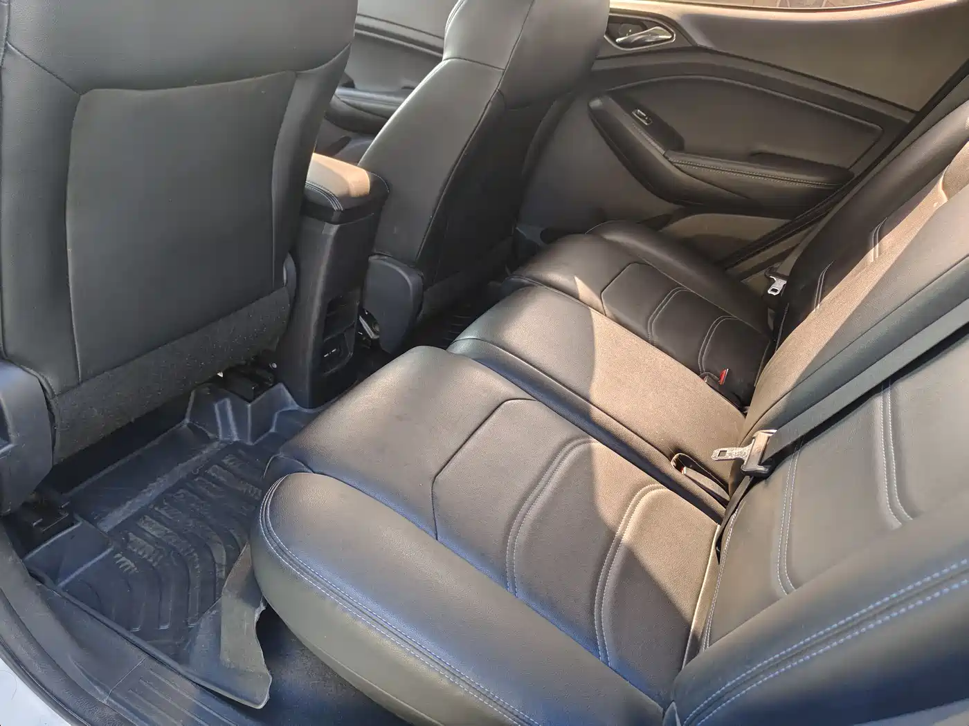 BYD Yuan New Energy 2018 EV360 Smart Connected Premium Type фото 7