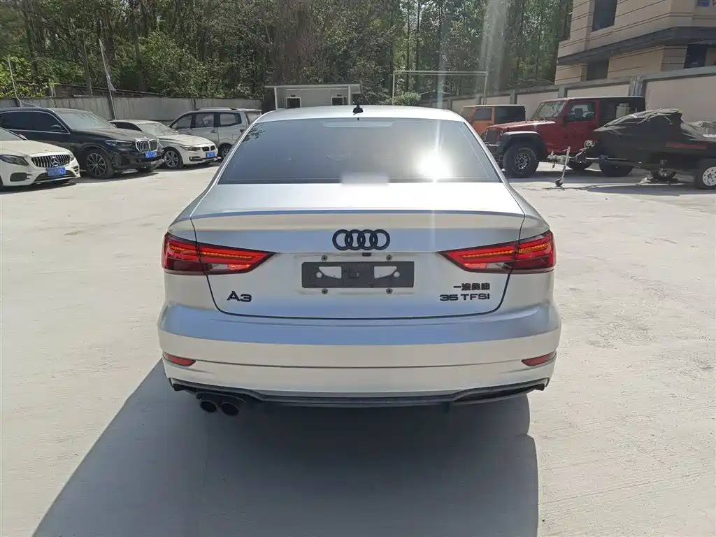 Audi A3 2019 Limousine 35 TFSI Fashion China V фото 6