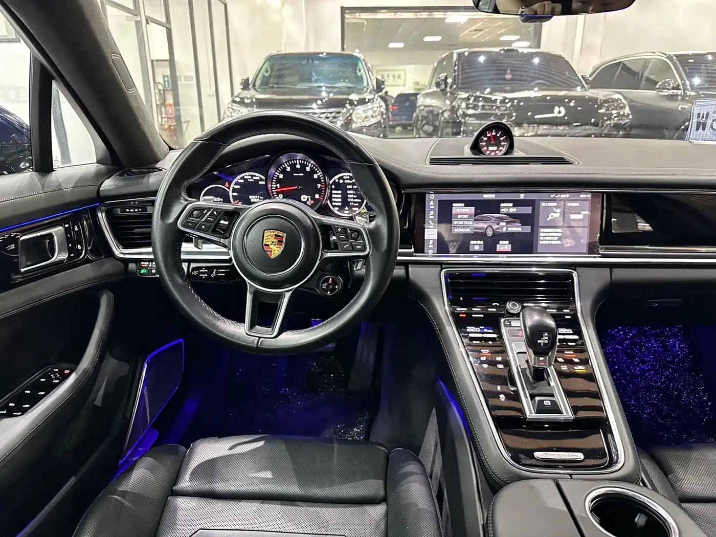 Porsche Panamera 2021 Panamera 4 Executive Long Wheelbase 2.9T фото 20