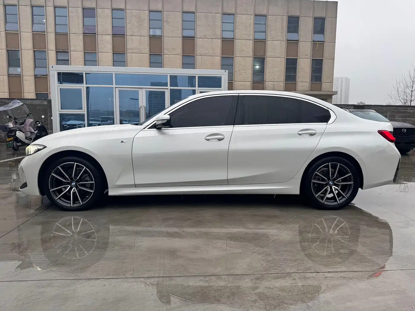 BMW 3 Series 2023 320Li M Sport Package фото 3