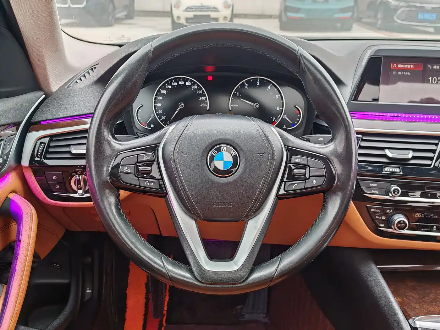 BMW 5 Series 2018 528Li Launch Special Edition фото 21