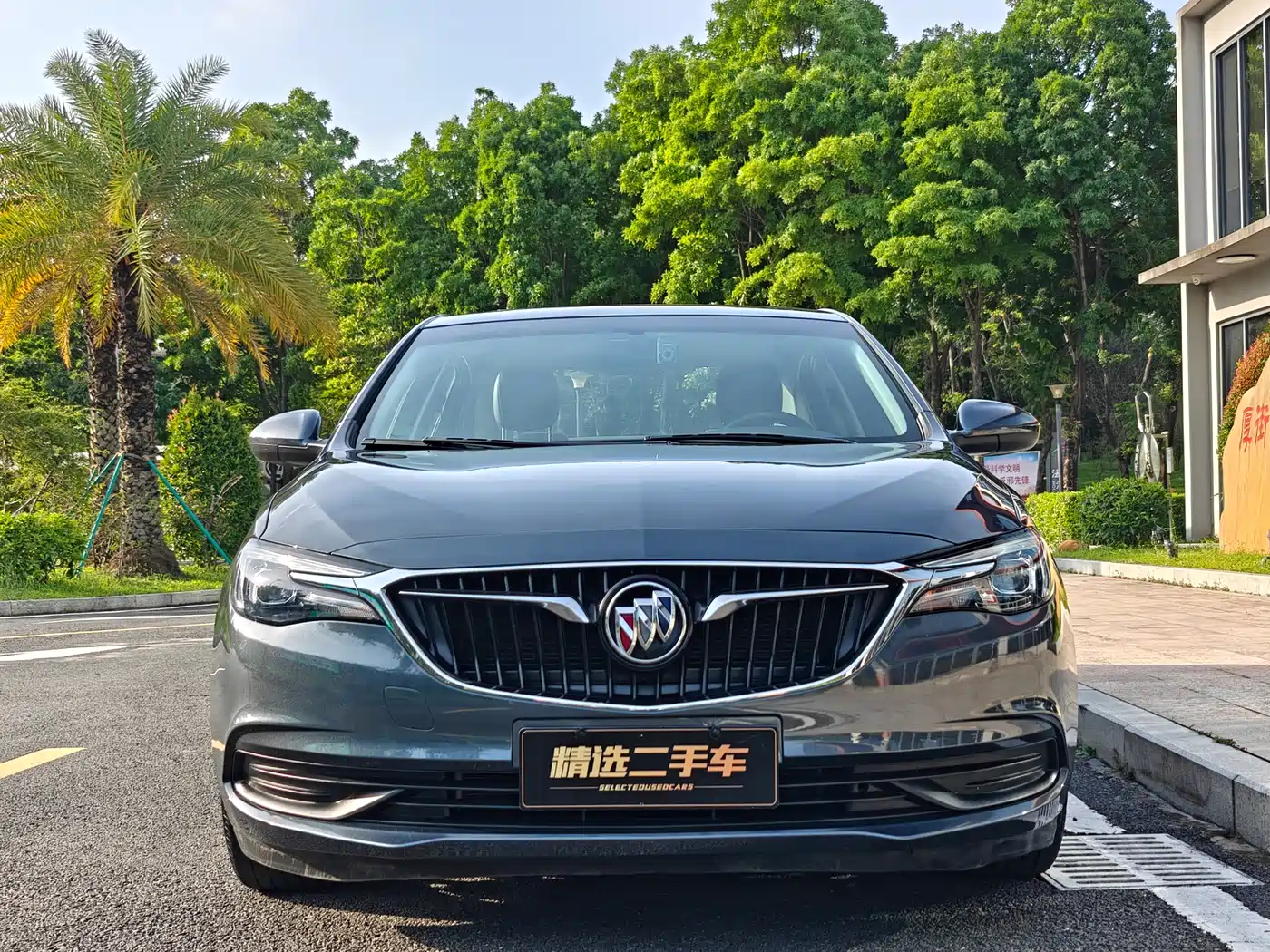 Buick Excelle 2021 Exemplar 1.5L Auto Elite фото 2