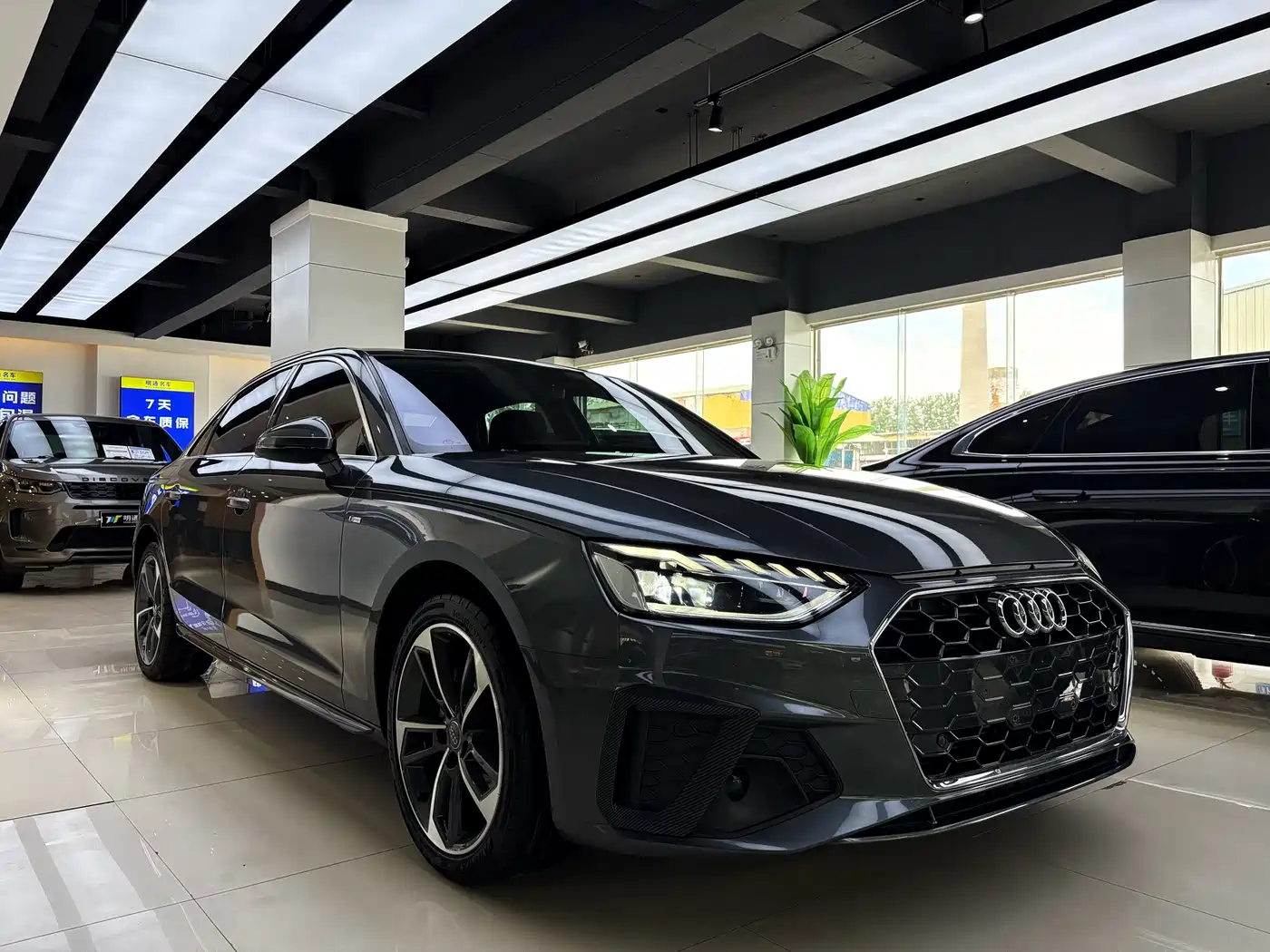 Audi A4L 2020 40 TFSI Fashion Dynamic Edition фото 3