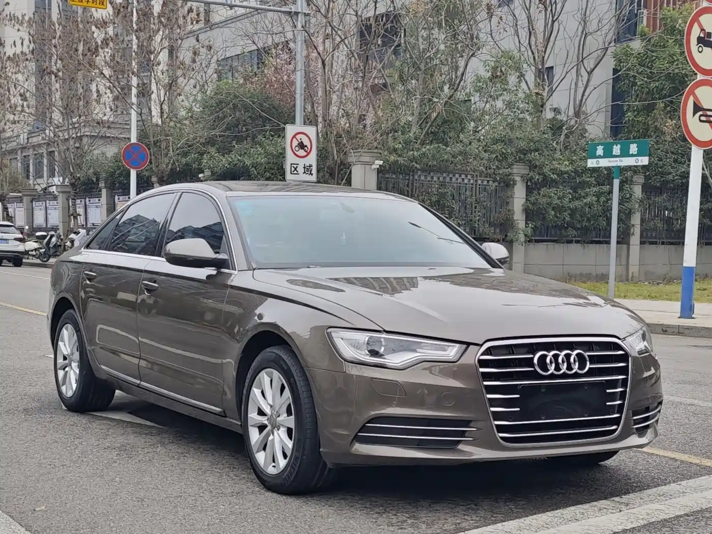 Audi A6L 2014 30 FSI Comfort фото 7