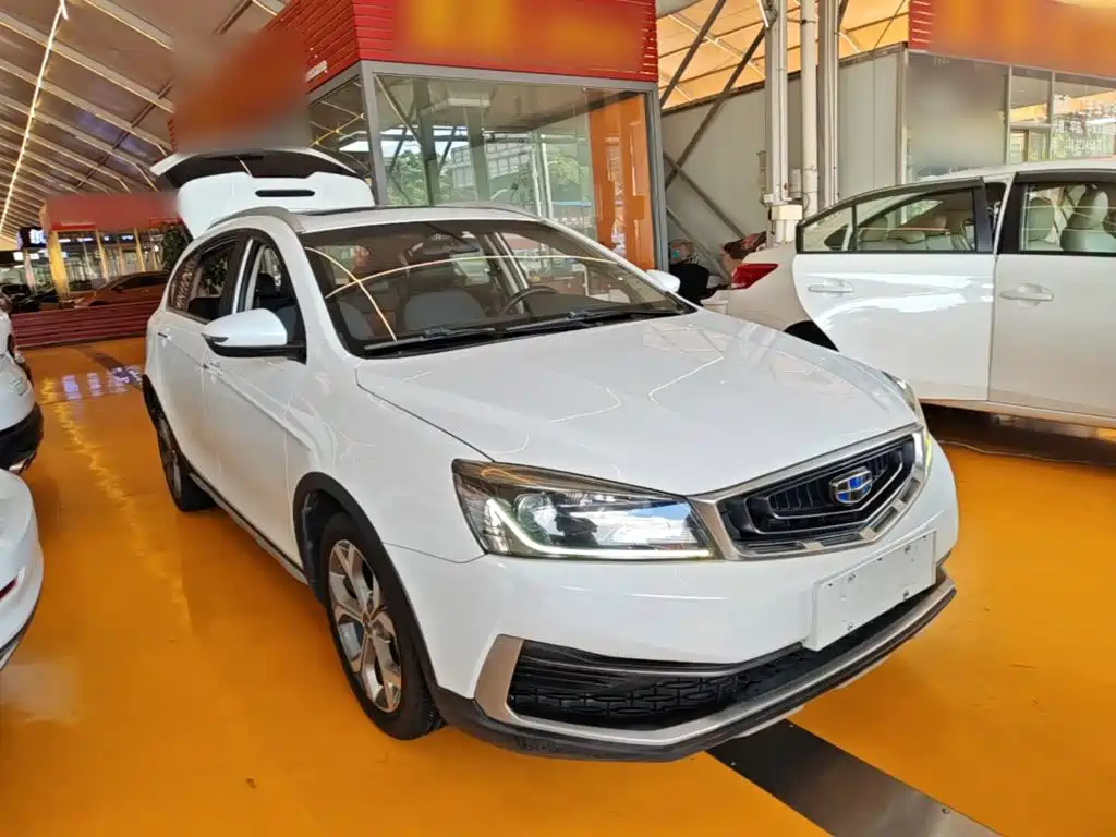 Фото 4 - Geely Vision S1