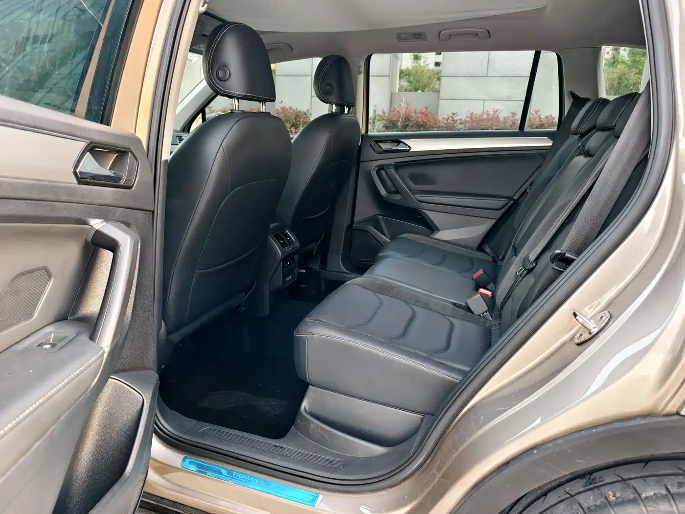 Volkswagen Tiguan L 2019 330TSI Automatic 2WD Panorama Comfort Edition China VI фото 8