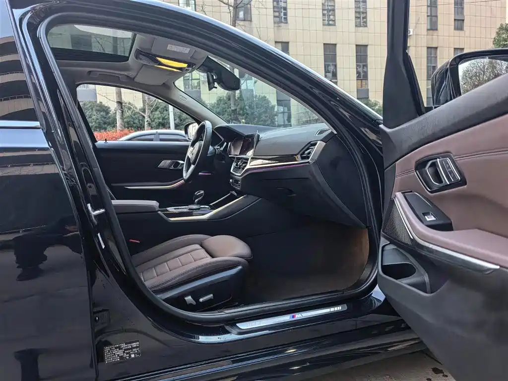 BMW 3 Series 2020 325Li M Sport Package фото 7