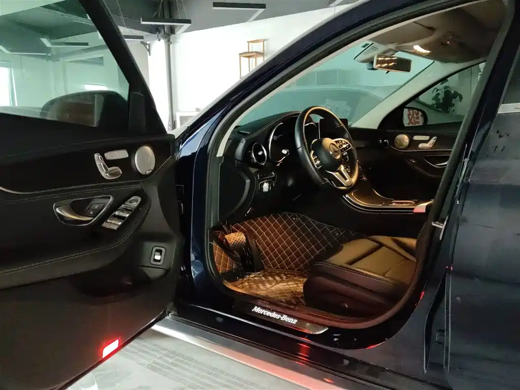 Mercedes-Benz C-Class 2019 Facelift C 260 L Sport фото 16