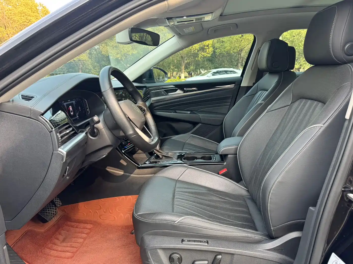 Volkswagen Passat 2023 Facelift 330TSI Luxury Edition фото 7