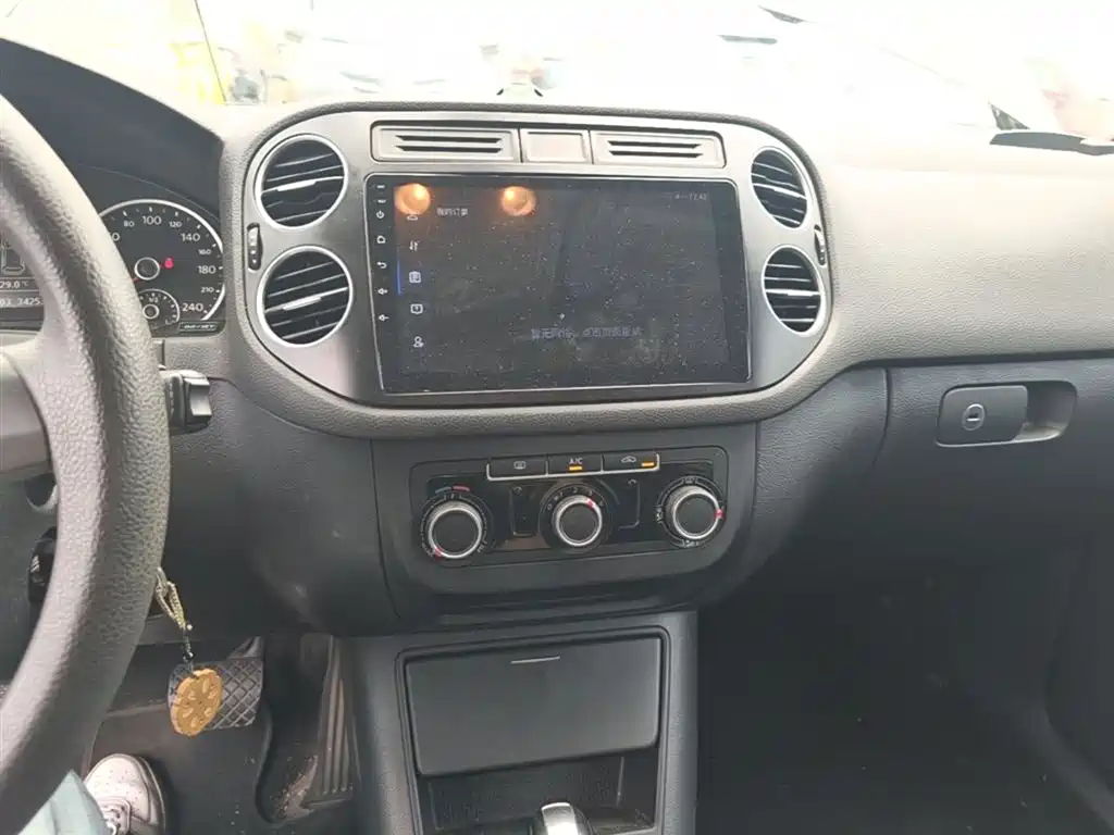 Volkswagen Tiguan 2015 1.8TSI Automatic 2WD Trendline фото 13