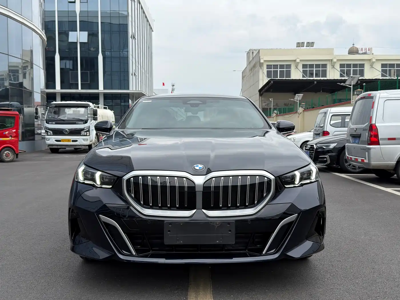 BMW 5 Series 2025 525Li M Sport Package