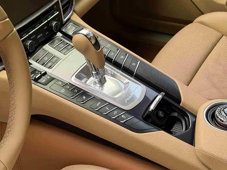 Porsche Panamera 2014 Panamera 3.0T фото 10