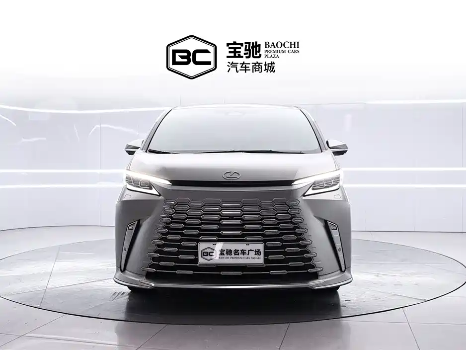 Lexus LM 2023 500h 6-Seater Prestige Edition фото 2