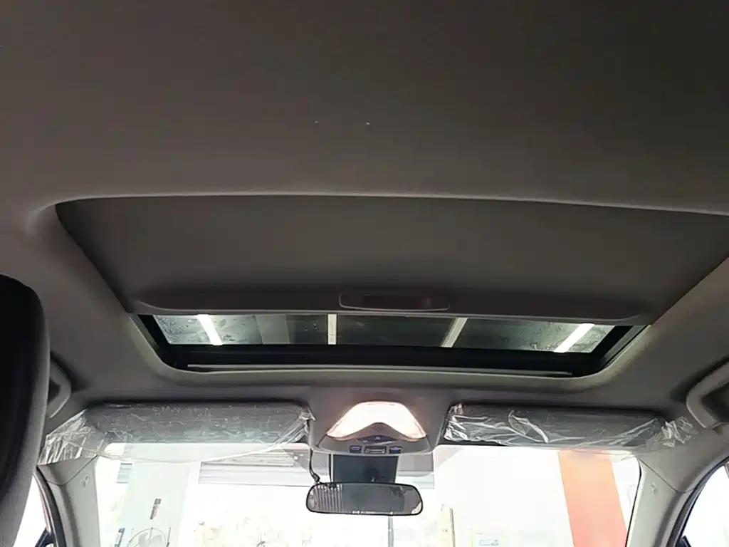 Toyota C-HR 2021 2.0L Comfort Edition фото 18