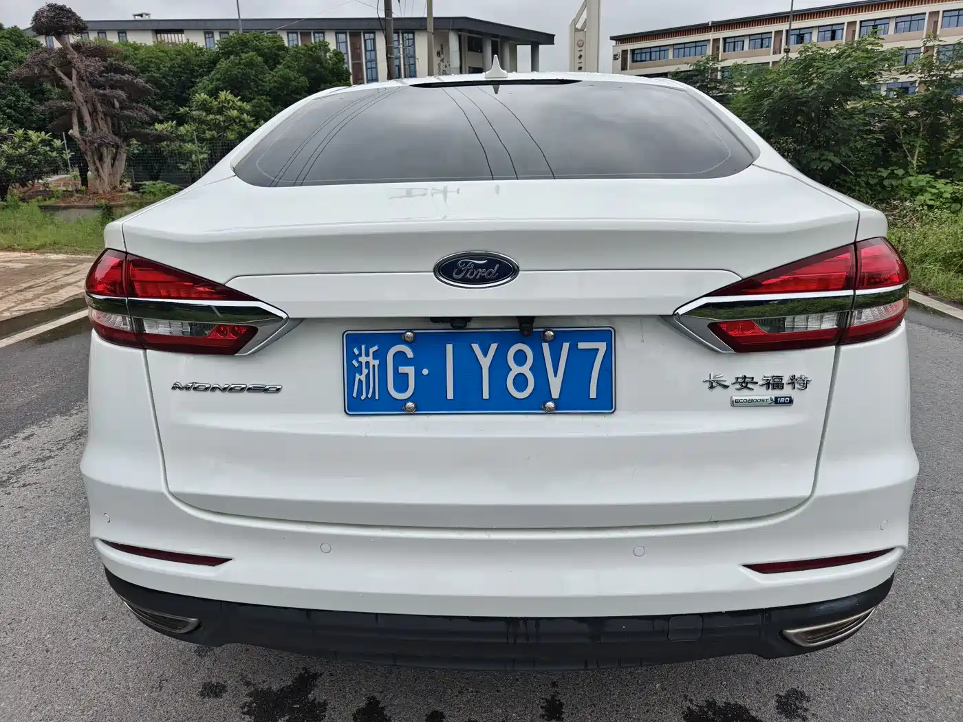 FORD MONDEO