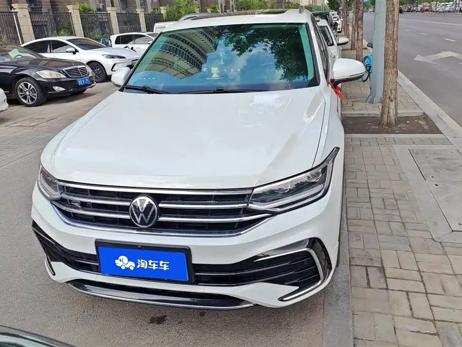 Volkswagen Tiguan L 2023 Facelift 330TSI Auto FWD R-Line Premium фото 2