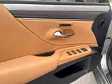 Фото 10 - Lexus ES