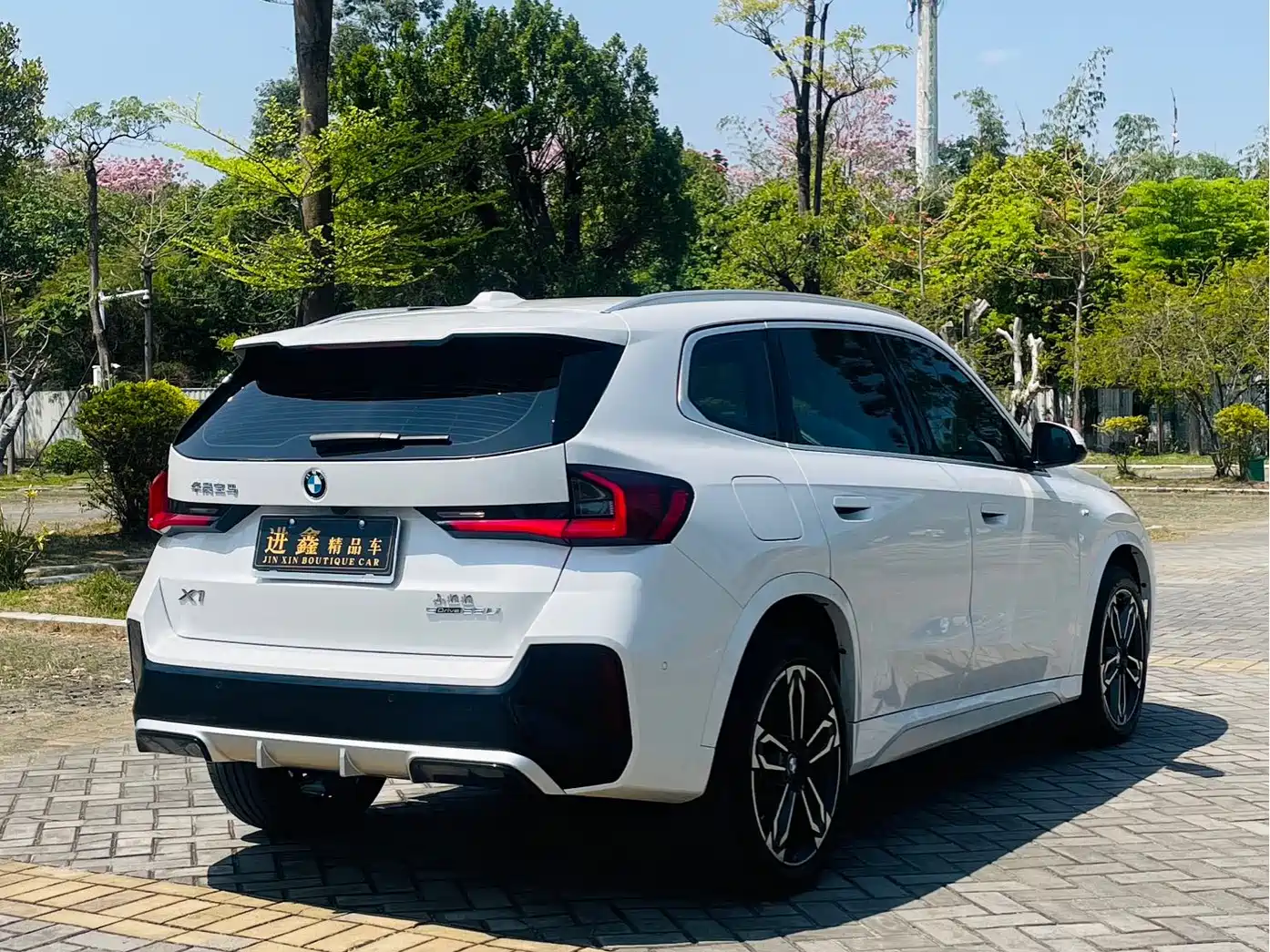 BMW X1 2023 sDrive25Li M Sport Package фото 4