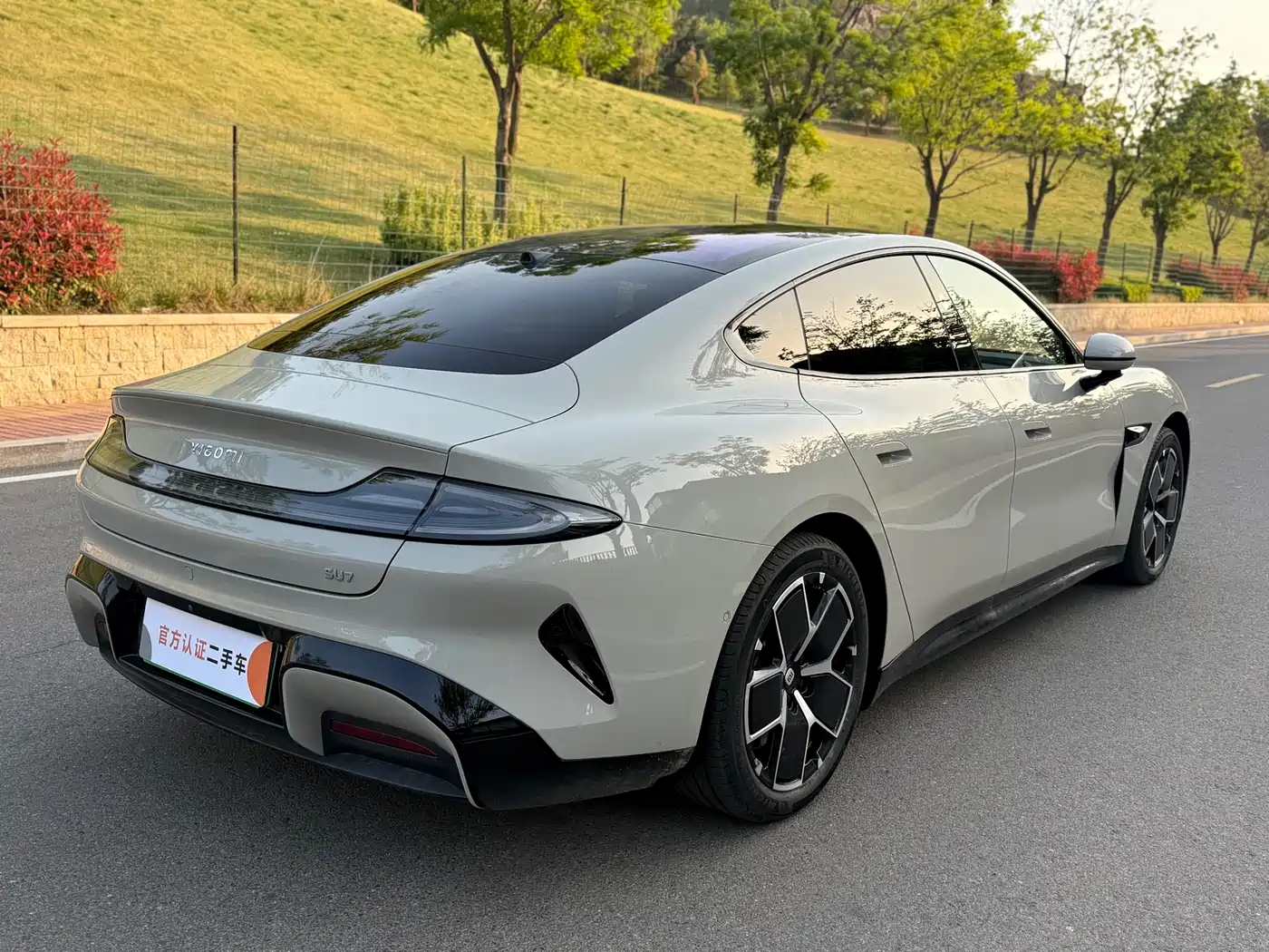 XIAOMI CAR XIAOMI SU7